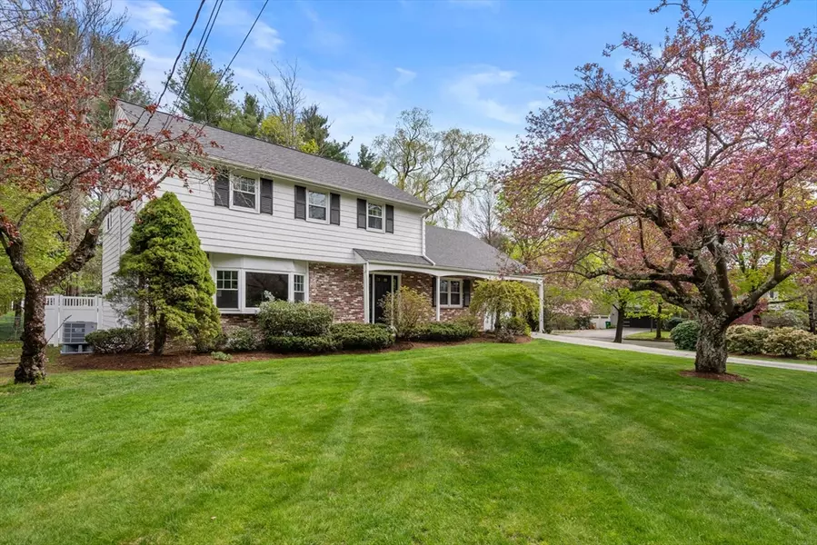 39 Grace Rd, Newton, MA 02459