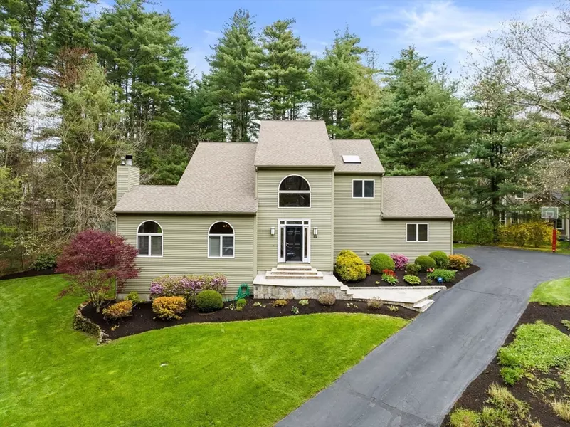 22 Laurel Cir, Sudbury, MA 01776