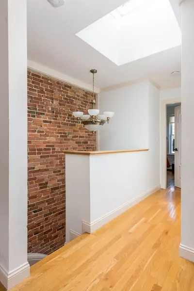 164 L Street #3, Boston, MA 02127