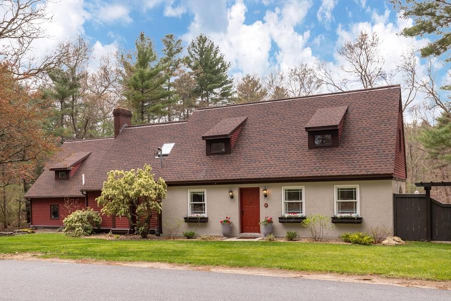 53 Gould Rd, Andover, MA 01810