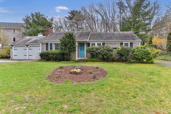 11 Tasmania Dr, Yarmouth, MA 02675