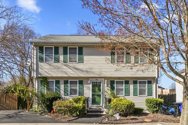 10 Skyline Dr, Malden, MA 02148