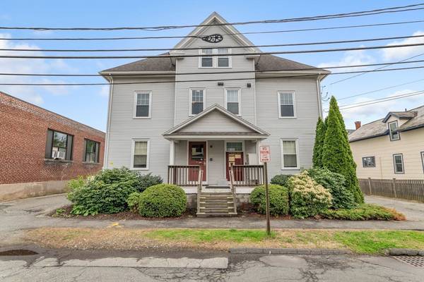 6 Trumbull Rd, Northampton, MA 01060