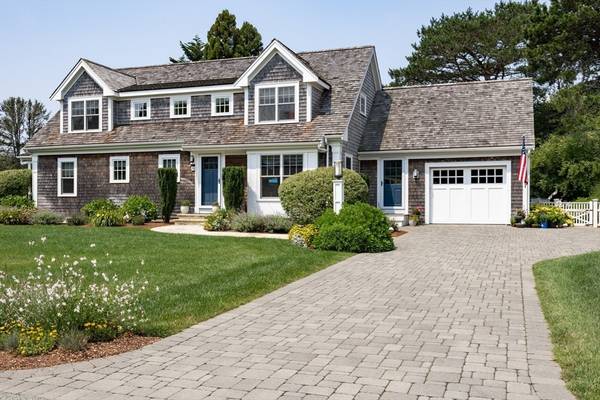 25 Glover Square, Chatham, MA 02633