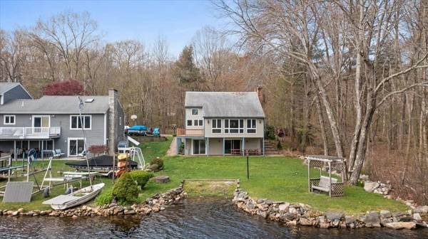 5 Robert Blvd, Charlton, MA 01507