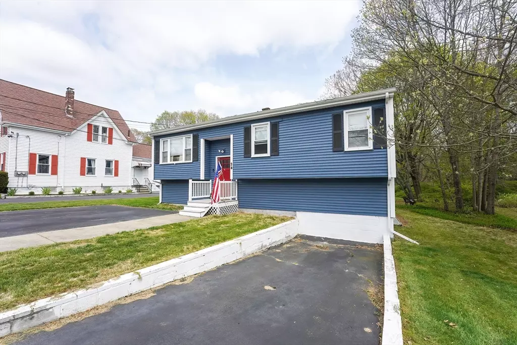 Taunton, MA 02780,24 Anawan St