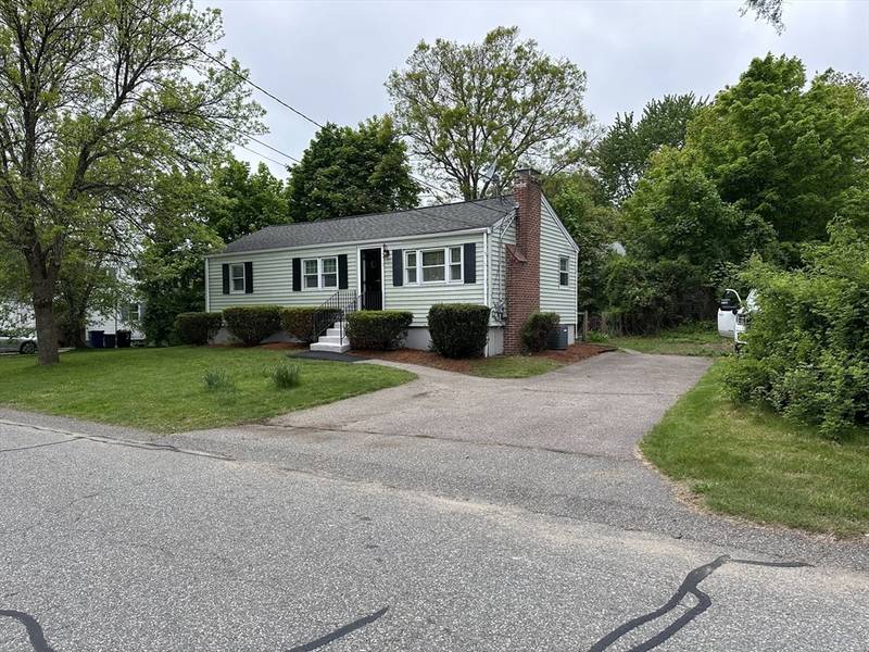 7 Scannell Rd, Randolph, MA 02368