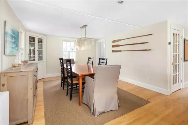Hingham, MA 02043,14 Whitcomb Lane