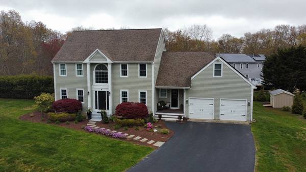 6 Mockingbird Path, Dartmouth, MA 02747