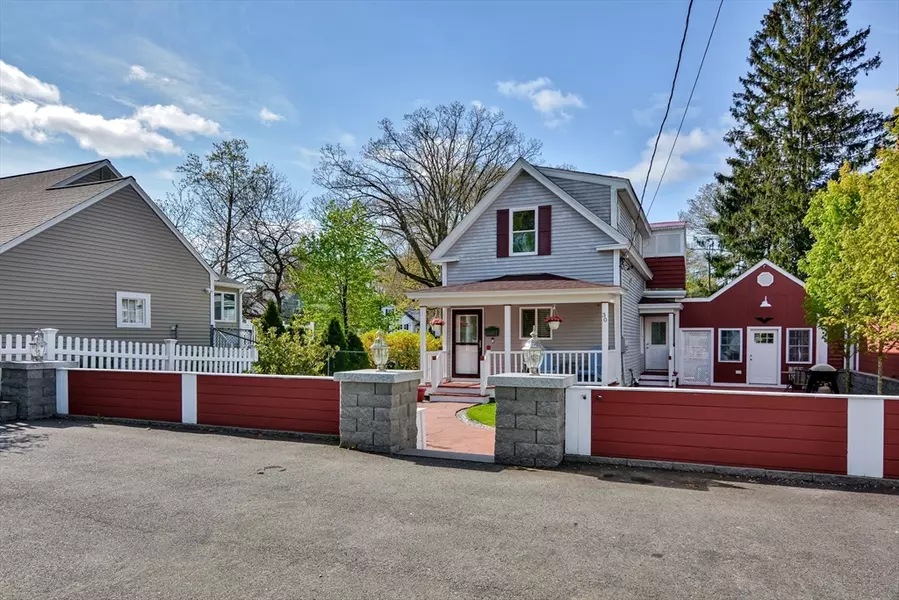 30 Lynn St, Lawrence, MA 01843