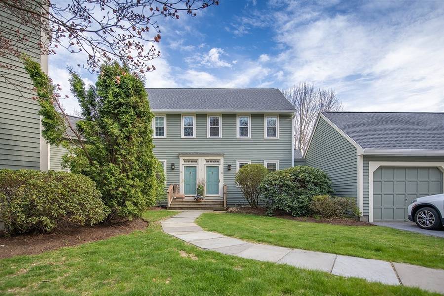 35 Old Laxfield Rd #35, Shrewsbury, MA 01545