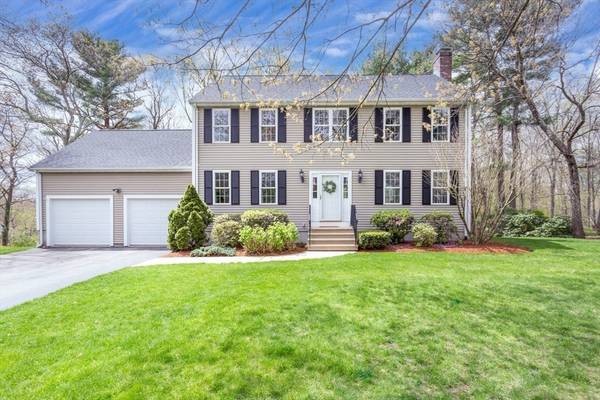 41 Hilltop Road, Franklin, MA 02038