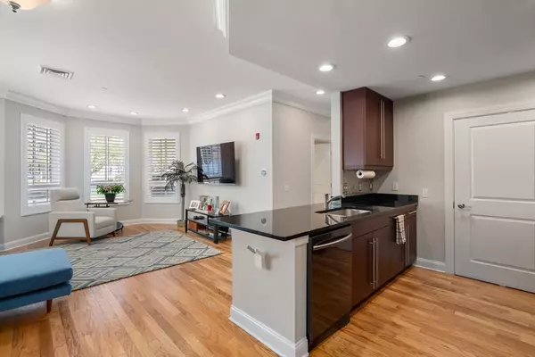 Brookline, MA 02467,629 Hammond Street #W100
