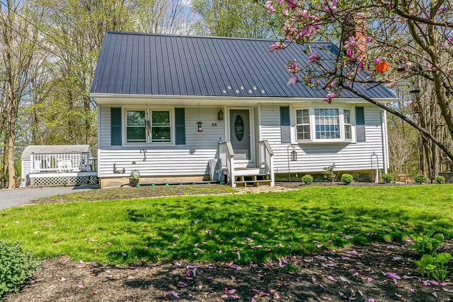 16 2nd St, Grafton, MA 01536