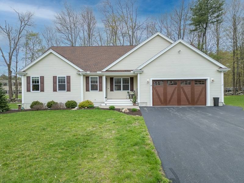 18 Tucker Ave, Pepperell, MA 01463