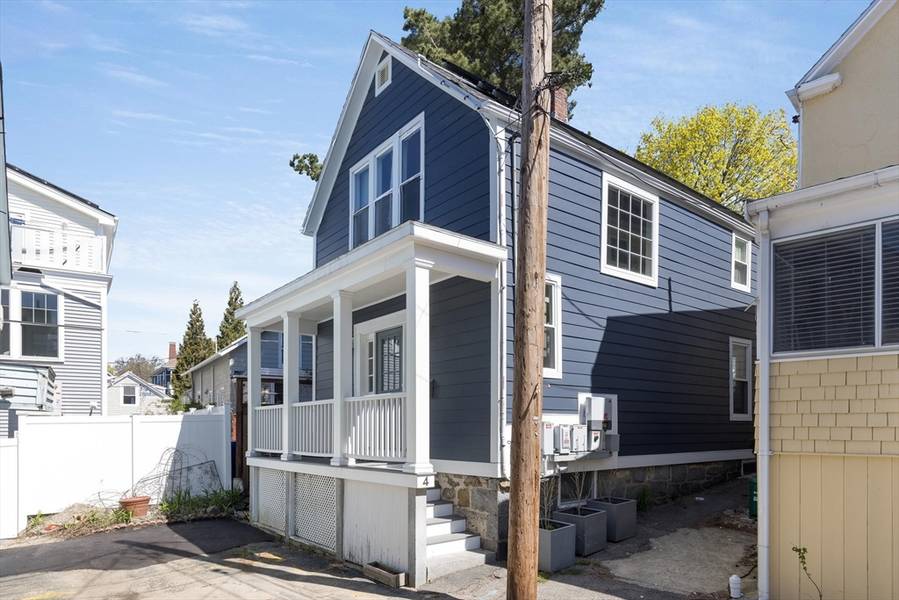 4 Franklin Court, Brookline, MA 02445