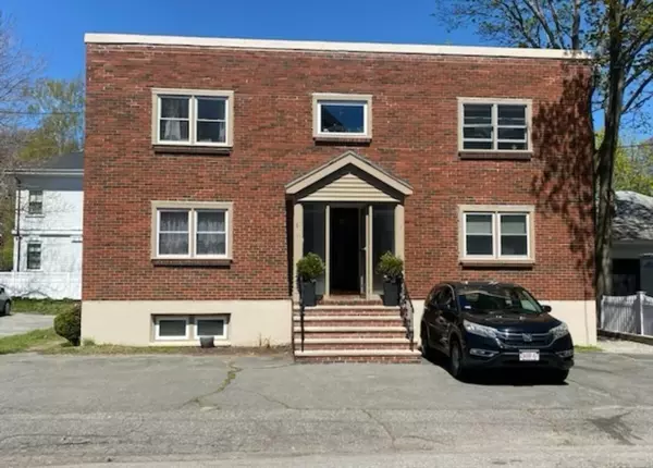 Salem, MA 01970,1 Boardman St #4