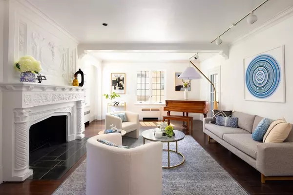 Brookline, MA 02467,158 Walnut Hill Rd