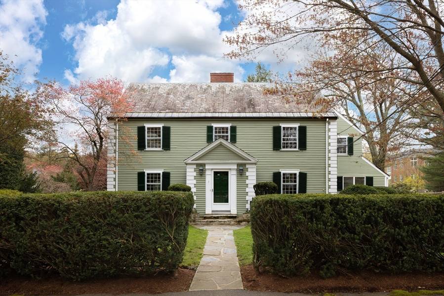 3 Glenoe Road, Brookline, MA 02467