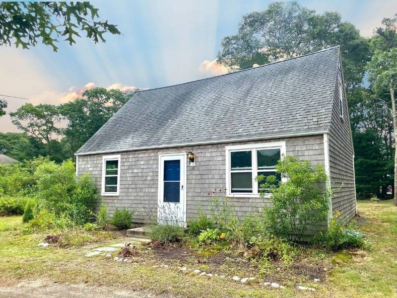 138 Kompass Dr, Falmouth, MA 02536