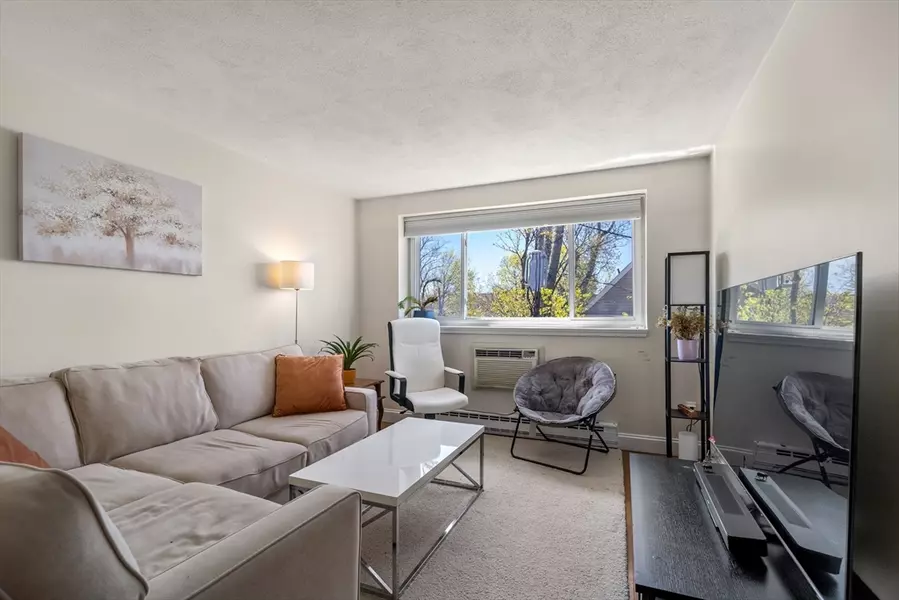 326 Broadway #17, Somerville, MA 02145