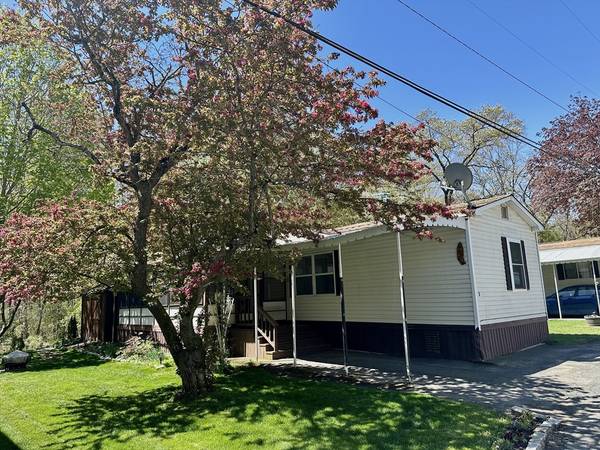 42 Adams Rd #3, Greenfield, MA 01301