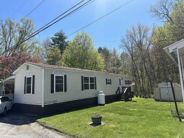 Greenfield, MA 01301,42 Adams Rd #3