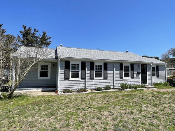 10-12 Manor Path, Yarmouth, MA 02673