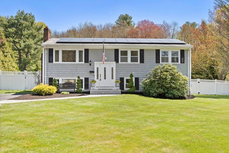 10 Rosenfeld Rd, Millis, MA 02054