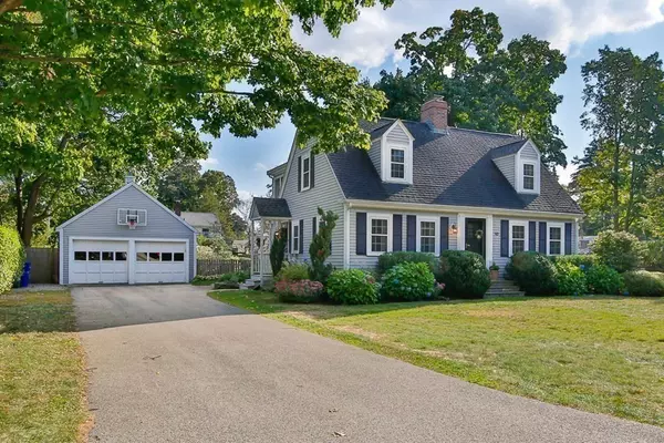 10 Porter Street, Wenham, MA 01984