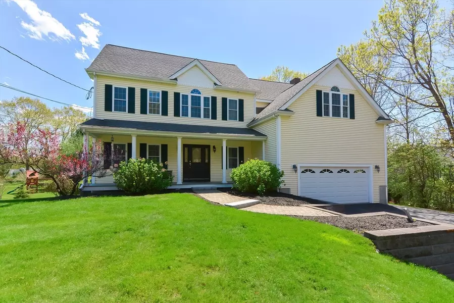 670 Hickory Rd, North Attleboro, MA 02760