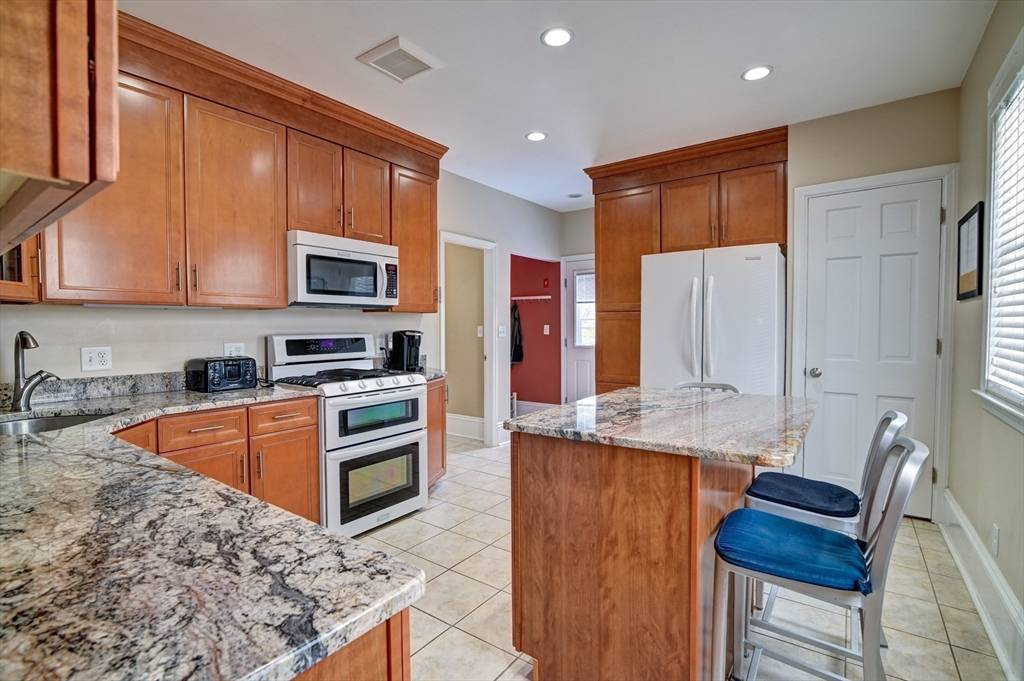 Quincy, MA 02170,72 Elm Ave