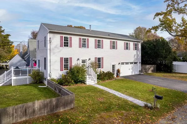 11 Sylvester Street,  Barrington,  RI 02806