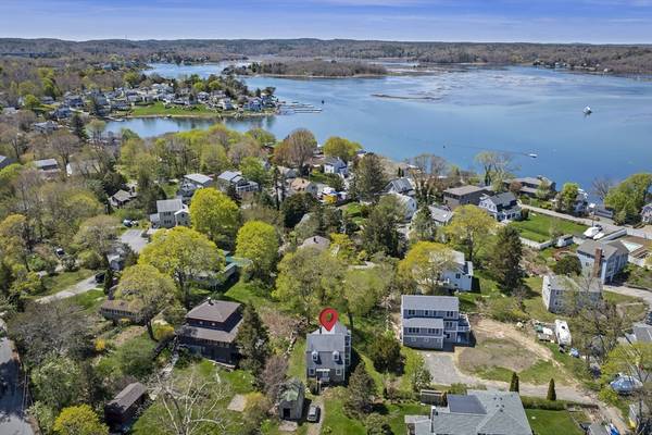 23 Riverside Rd, Gloucester, MA 01930