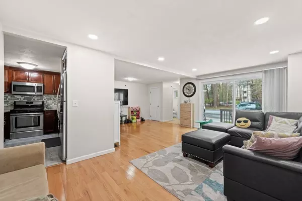 Chelmsford, MA 01824,175 Littleton Rd #A4