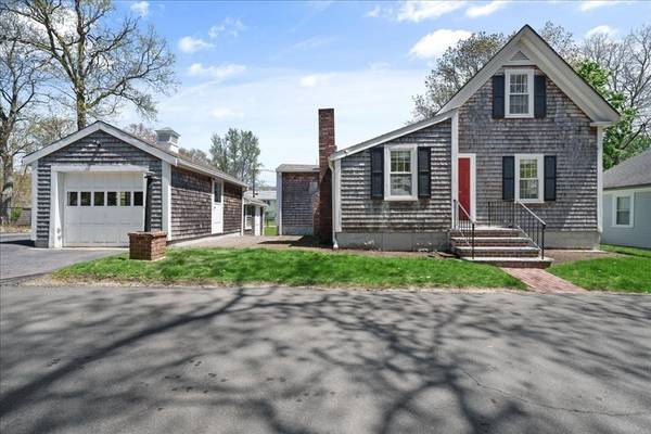 33 Dublin Row, Rockland, MA 02370