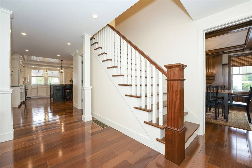 Medfield, MA 02052,9 Erik Road