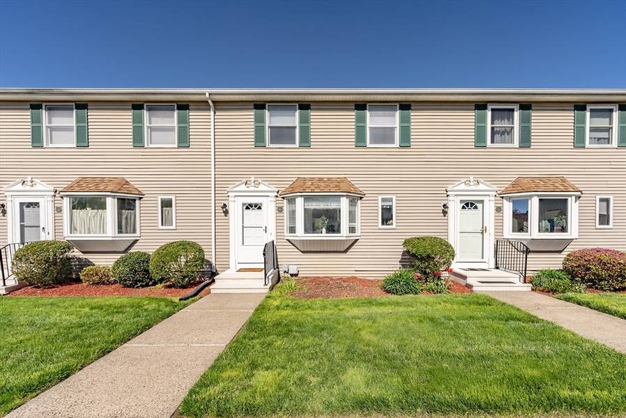 55 Pleasant St #6, Granby, MA 01033