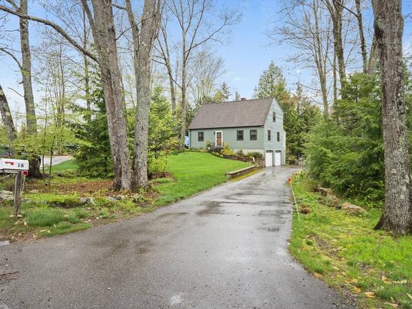 Ashburnham, MA 01430,16 Blueberry Road