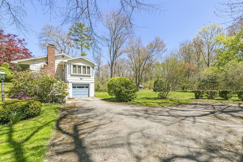 Plymouth, MA 02360,64 Forest Ave Ext