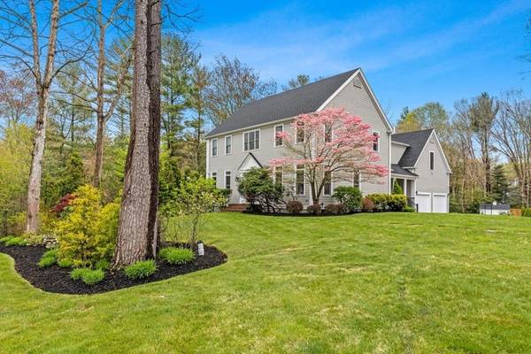 87 Bates Way, Hanover, MA 02339