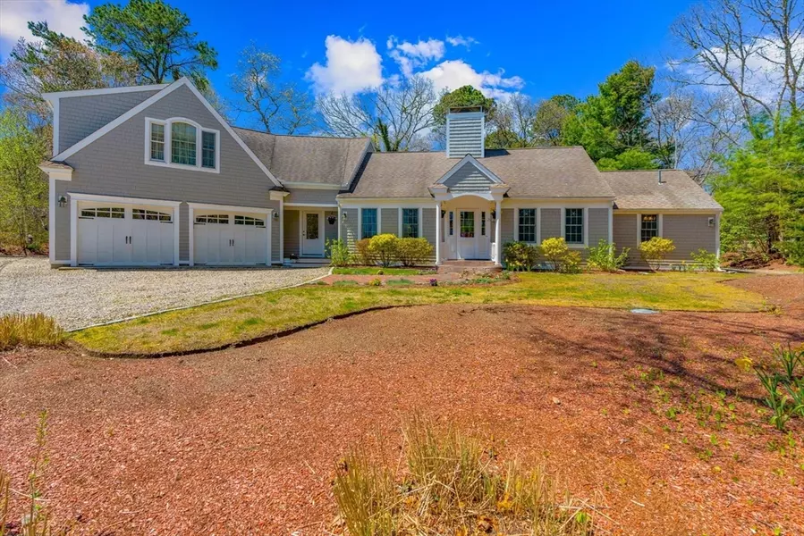 25 Waterway, Mashpee, MA 02649