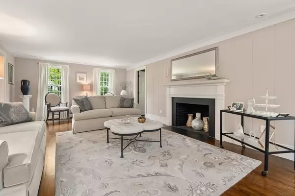 Weston, MA 02493,24 Stony Brook Rd