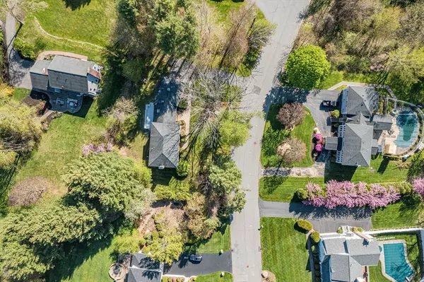 Andover, MA 01810,7 Apache Ave