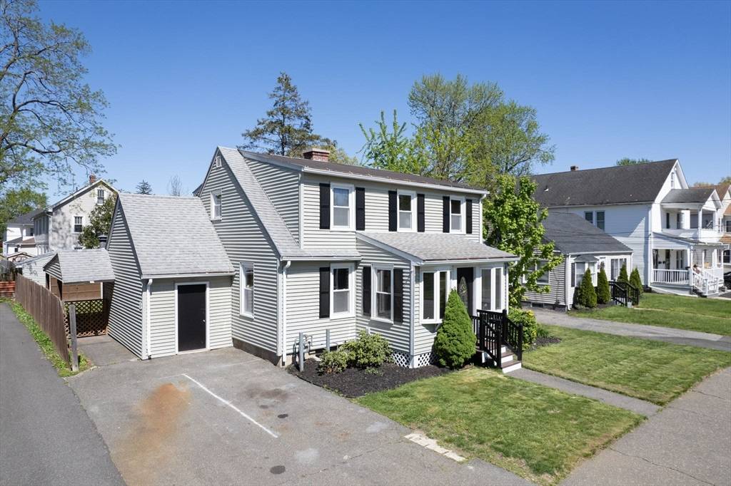 95 Windemere St, Springfield, MA 01104