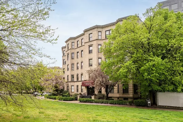 11 Park Dr. #3, Boston, MA 02215