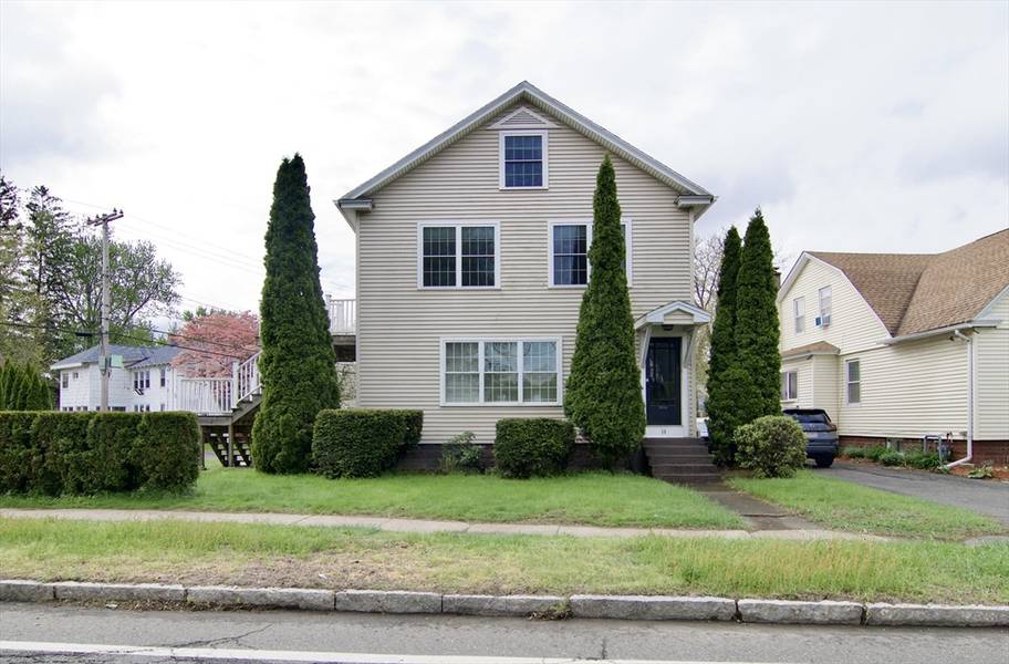 16 Russell Rd, Westfield, MA 01085