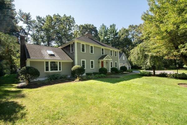 355 Grove St,  Norwell,  MA 02061