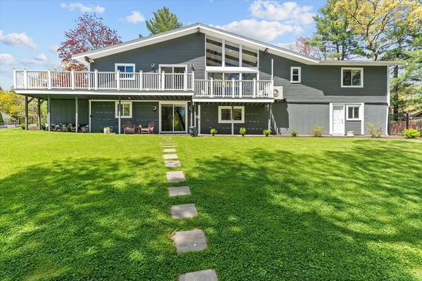 Lynnfield, MA 01940,15 Timberhill Ln