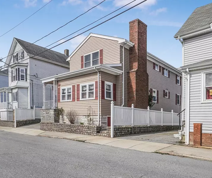 99 Swindells Street, Fall River, MA 02723